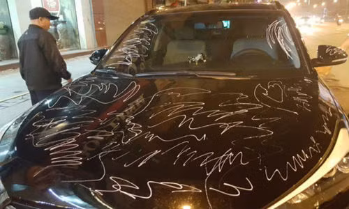 Cai gia phai tra khi muon danh “quan toa”