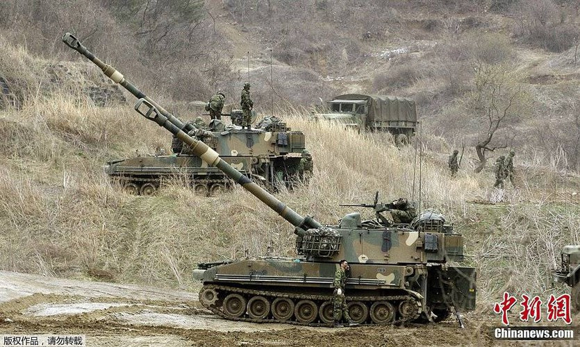 Pháo tự hành K9 có thể đạt tầm bắn 30km với đạn nổ phá tiêu chuẩn hoặc 40km với đạn tăng tầm.