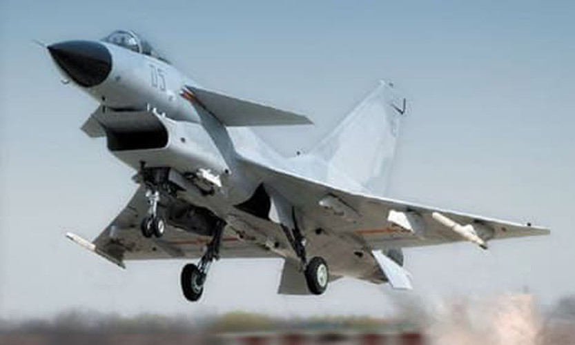 Các chuyến bay áp sát đảo Đài Loan dường như là phản ứng của Bắc Kinh sau khi Washington cho vận tải cơ bay qua rìa phía tây hòn đảo, đồng thời răn đe vụ Đài Bắc phóng hai tên lửa hôm 11/6.