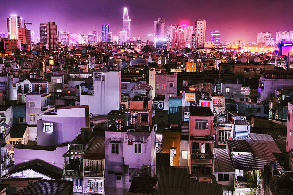 Thành phố Hồ Chí Minh của đất nước Việt Nam qua lăng kính của Stephen Mays. Hiện nay, có hơn 7 triệu dân đang sinh sống ở thành phố này. Ảnh USN