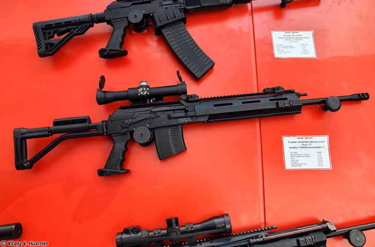 Khẩu Vepr-1V VPO-129 dùng cỡ đạn 7,62x54R.