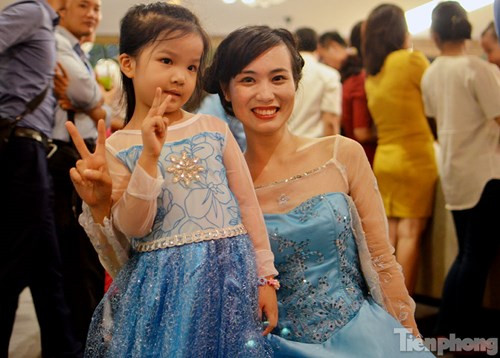 Hóa thân thành những nhân vật minions ngộ nghĩnh hay người nhện.