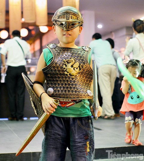 Hóa thân thành chiến binh.