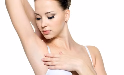 Nổi u cục sưng to trên cơ thể. Bất kỳ u cục nào bỗng dưng xuất hiện trên cơ thể bạn cũng được tiến hành kiểm tra và sàng lọc càng sớm càng tốt.