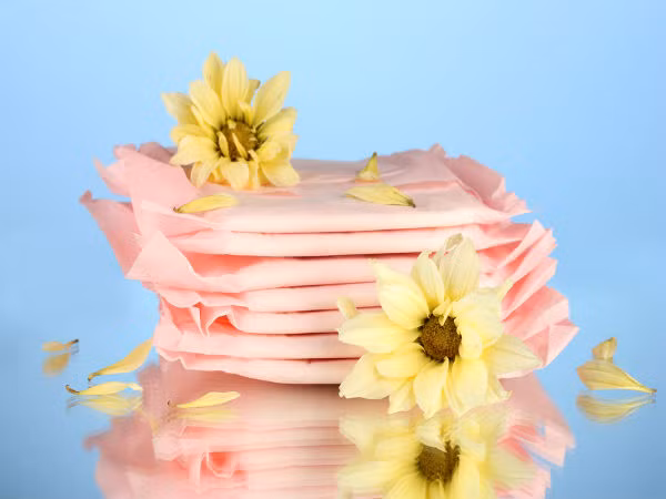 Dùng trong những ngày cuối của kỳ kinh nguyệt. Một trong những tác dụng quan trọng nhất của băng vệ sinh hàng ngày là để sử dụng vào những ngày cuối chu kỳ. Với kết cấu mỏng tự nhiên nó mang lại cho bạn cảm giác thoải mái. Tuy nhiên, hãy nhớ thay đúng giờ để tránh viêm nhiễm vùng kín.