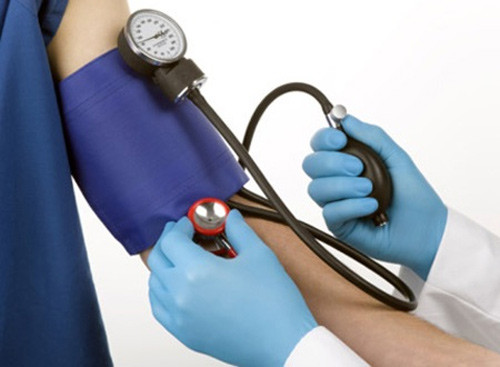 Ngoài ra bệnh tăng huyết áp cũng có triệu  chứng gây đau vùng gáy... Do vậy trước những triệu chứng về đau mỏi vùng cổ, gáy bạn nên đến  bác sĩ khám để có chẩn đoán và điều trị chính xác.