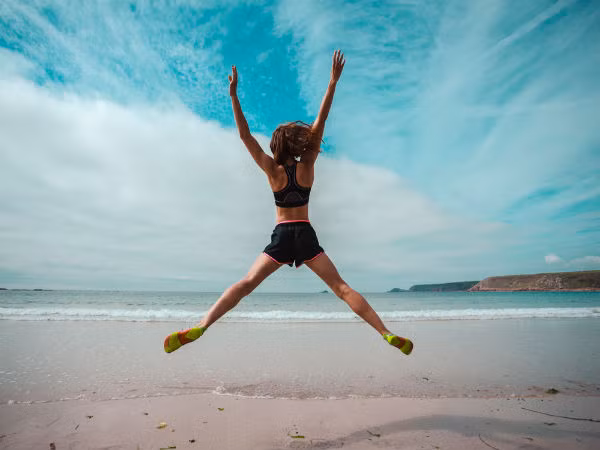 Burpees là bài tập cực kỳ hiệu quả trong việc đốt cháy lượng calo. Bên cạnh đó, tập burpees cũng giúp làm giảm mật độ mô vú và giảm nguy cơ ung thư vú hơn 20%.