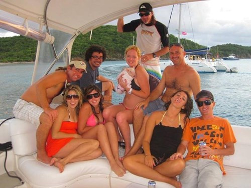 Khi nói về Ziggy, bà Kristin tự hào chia sẻ: "Ziggy rất tình cảm và đã được chúng tôi huấn luyện kỹ lưỡng. Ziggy còn vô cùng sạch sẽ, nó chỉ cần 2 bữa một ngày và đặc biệt thích ăn salad cá ngừ, mỳ ý. Với tôi, Ziggy như một quả bí ngô quý báu."