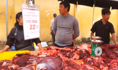 Chay hang thit trau choi thua tran gia 700.000 dong/kg