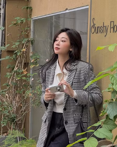 Với đam mê về nhiếp ảnh, Lê Chi trở thành hot TikTok, thu hút hơn 200,000 lượt follower.