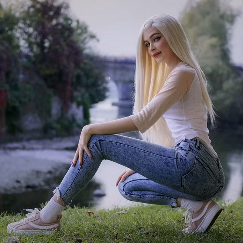 Kể cả những người không thích game cũng dành sự quan tâm đặc biệt cho Karina Kozyreva bởi nhan sắc đậm nét đẹp Nga của cô.