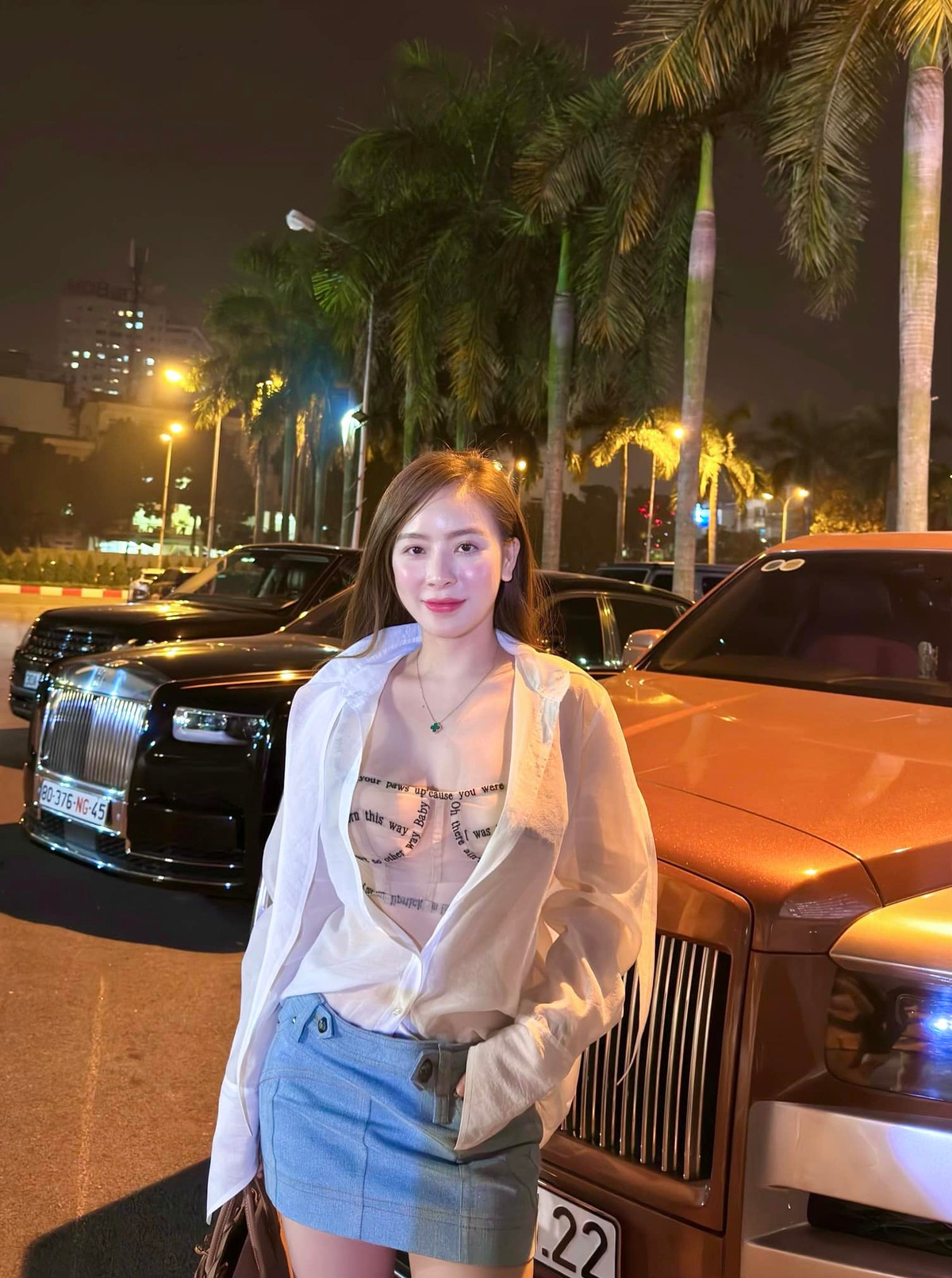 Trước khi hot trên mạng xã hội Trung Quốc, Phương Bora là gương mặt quen thuộc với giới trẻ Việt.