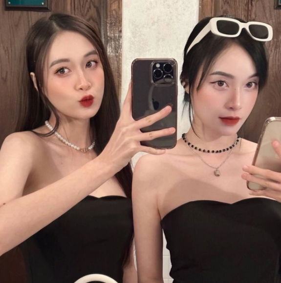 Ánh Vy và Nhật Vy được netizen quan tâm nhiều hơn qua những đoạn clip đu trend khoe ảnh từ nhỏ đến lớn hay loạt clip “biến hình” khoe gu thời trang chất lừ.