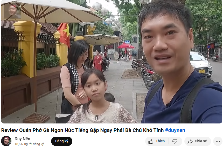 Cụ thể, nam Youtuber từng ghé đến và review phở gà Lâm là Duy Nến và bị chủ quán phản ứng bởi việc đứng quay ngay trước cửa gây ảnh hưởng tới hoạt động buôn bán. Ảnh chụp màn hình