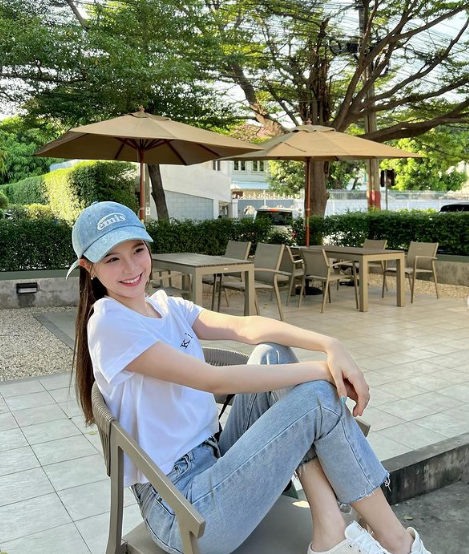 Cô sở hữu gu thời trang bắt mắt, dẫn đầu các xu hướng.