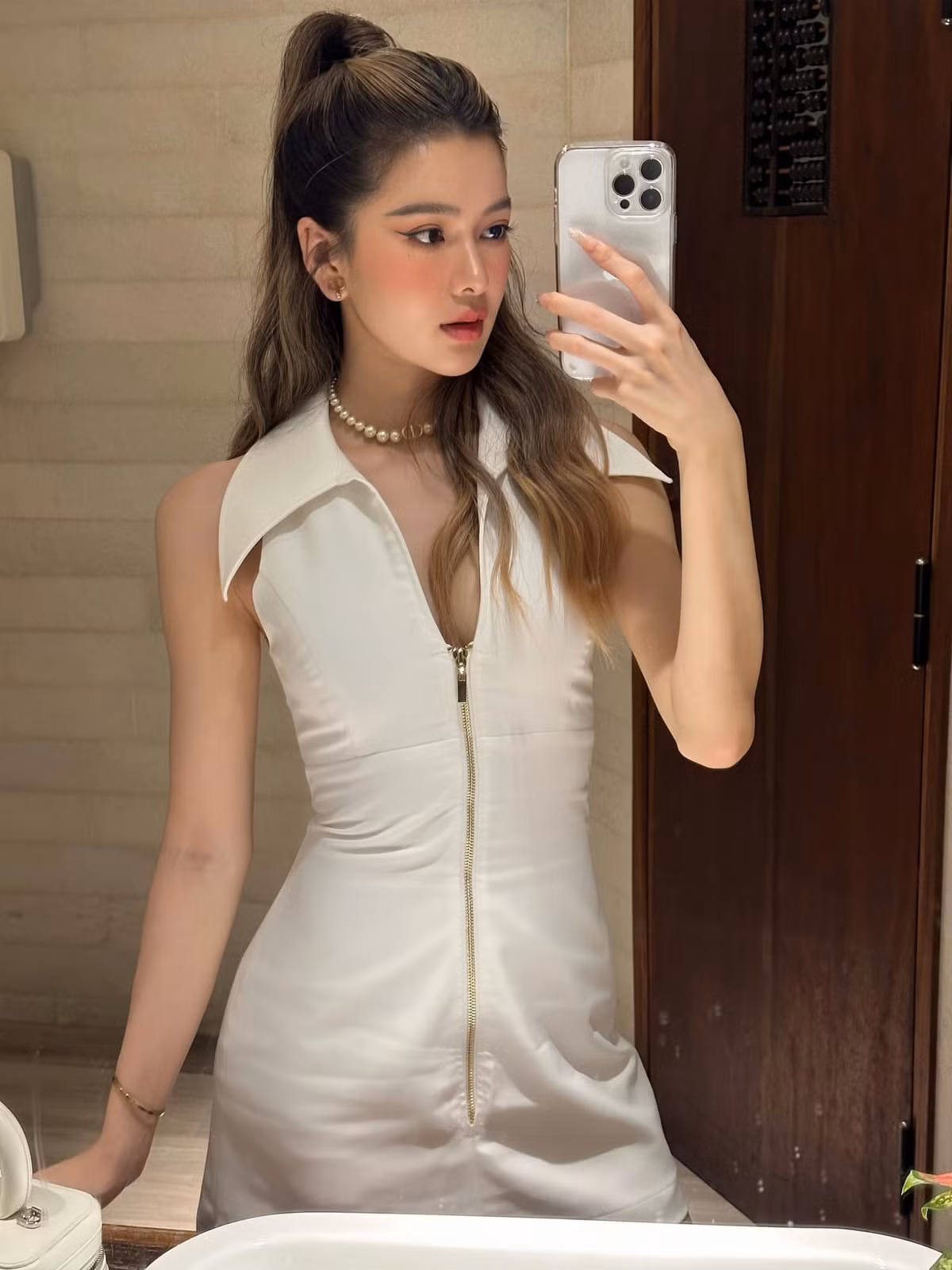 Luôn cố gắng tìm tòi, mày mò sáng tạo nội dung phù hợp với giới trẻ, Đỗ Yên Đan chính là gương mặt triển vọng về mảng làm đẹp.