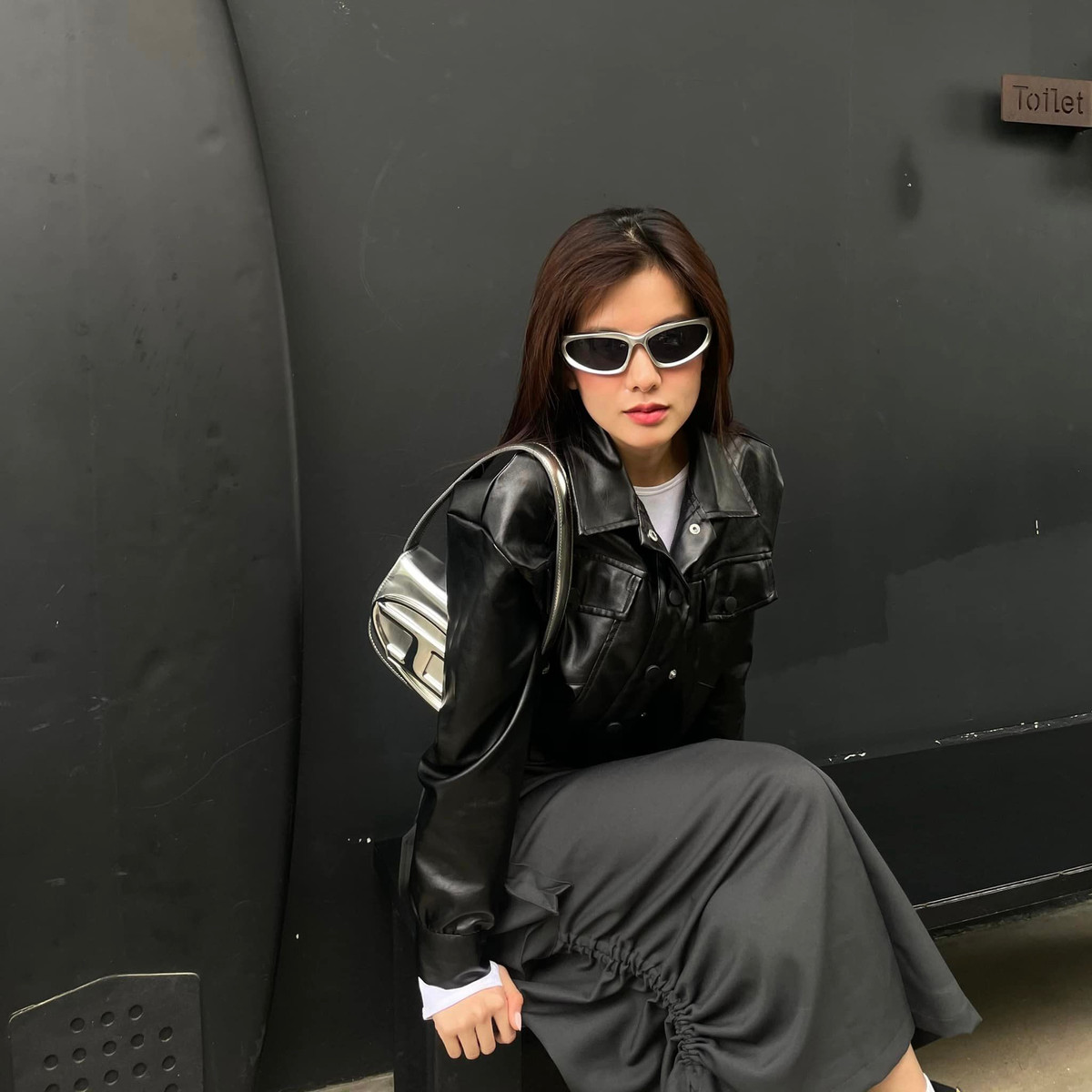 Yên Đan có vẻ đẹp tự nhiên rất cuốn hút. Là một diễn viên múa, cô gây ấn tượng với hình thể “mình hạc xương mai” rất dẻo dai.