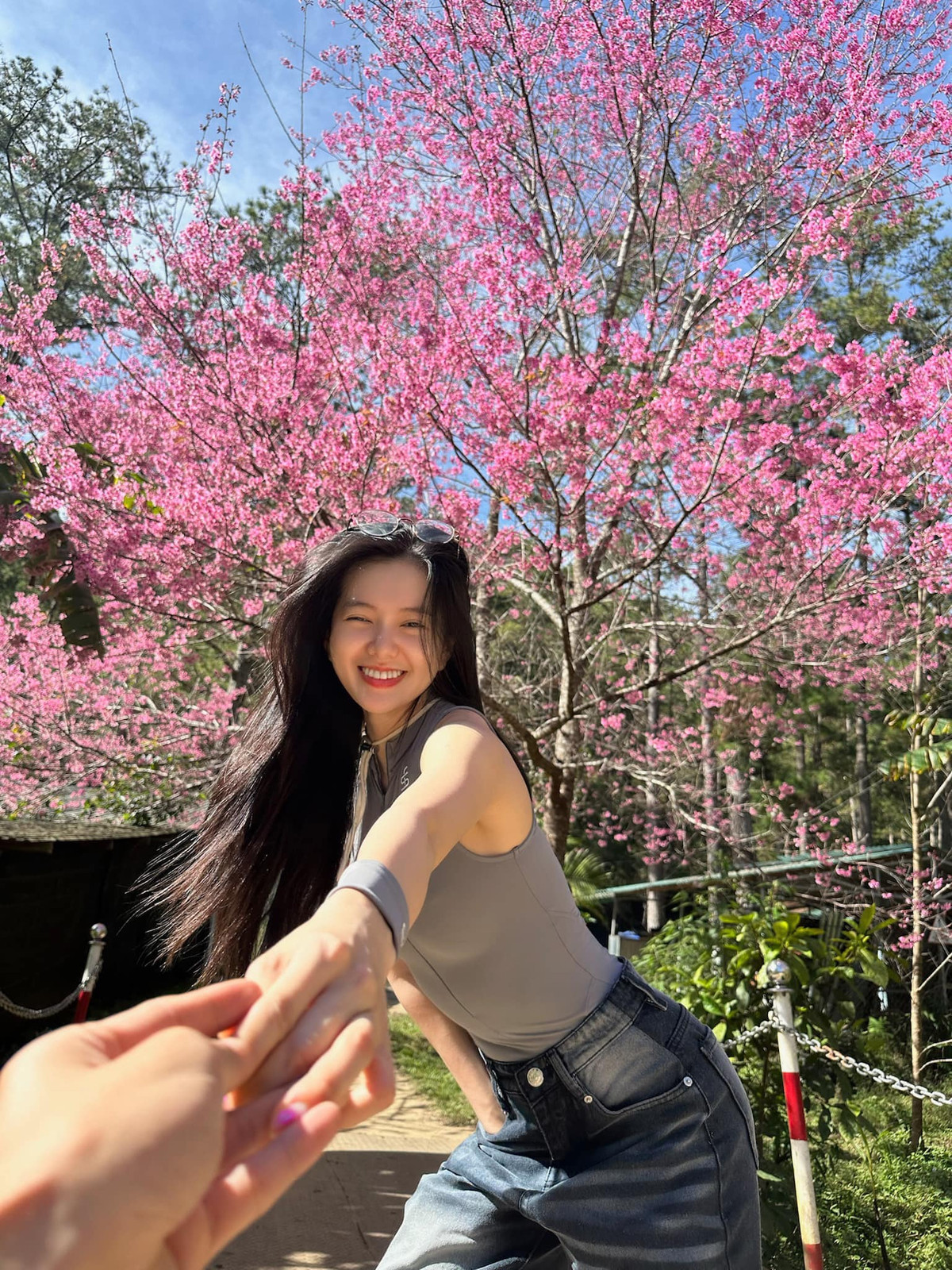 Đỗ Yên Đan sinh năm 1997 nổi tiếng từ khi là nữ sinh của trường Đại học Múa TP HCM.