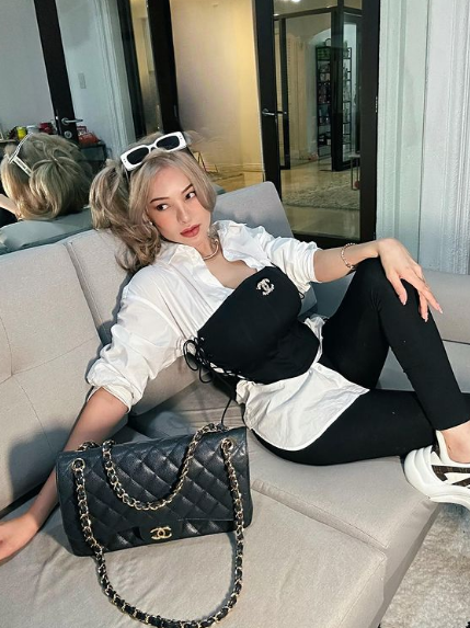 Ba vòng hoàn hảo của người đẹp này là tự nhiên, do tập luyện kết hợp cùng chế độ ăn uống khoa học mà có.