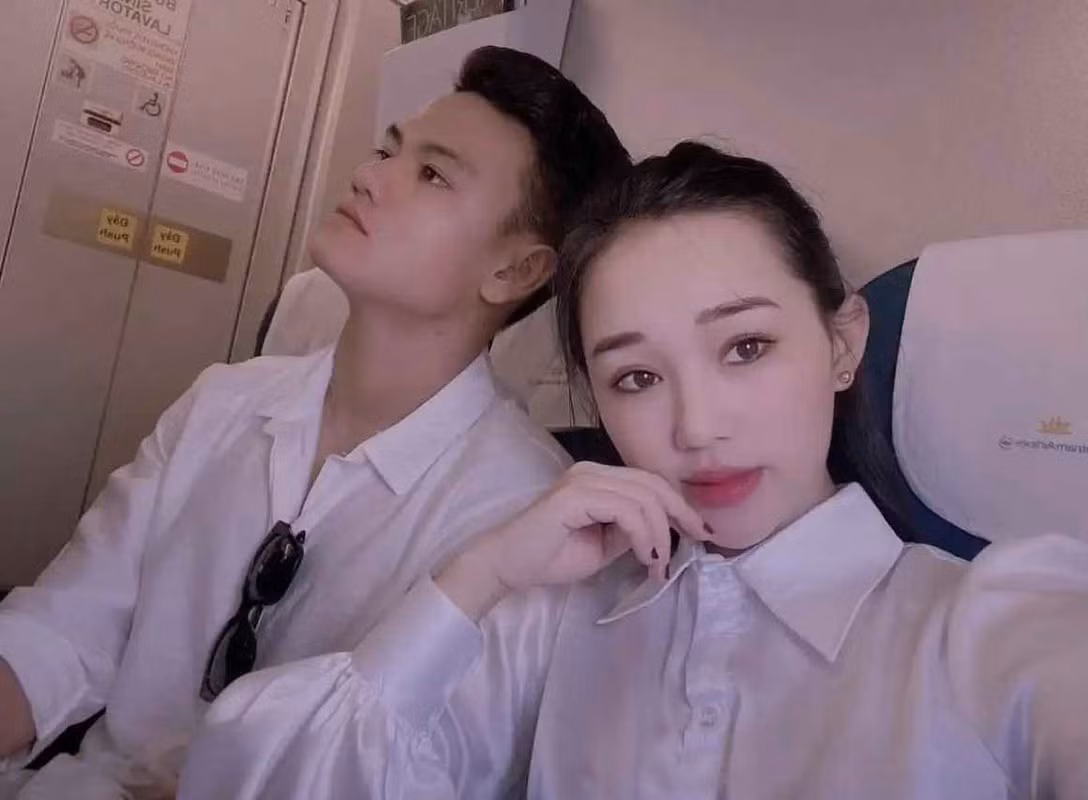 Phạm Hiếu ghi điểm với gương mặt xinh đẹp và gu ăn mặc gợi cảm. Ảnh: Tổng hợp