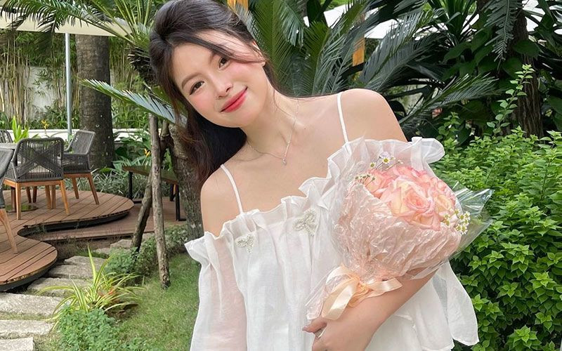 Thuỵ Hân cũng là hot girl đình đám của Việt Nam nhận được nhiều lời khen có cánh từ các trang báo mạng ở Trung Quốc, Hàn Quốc...