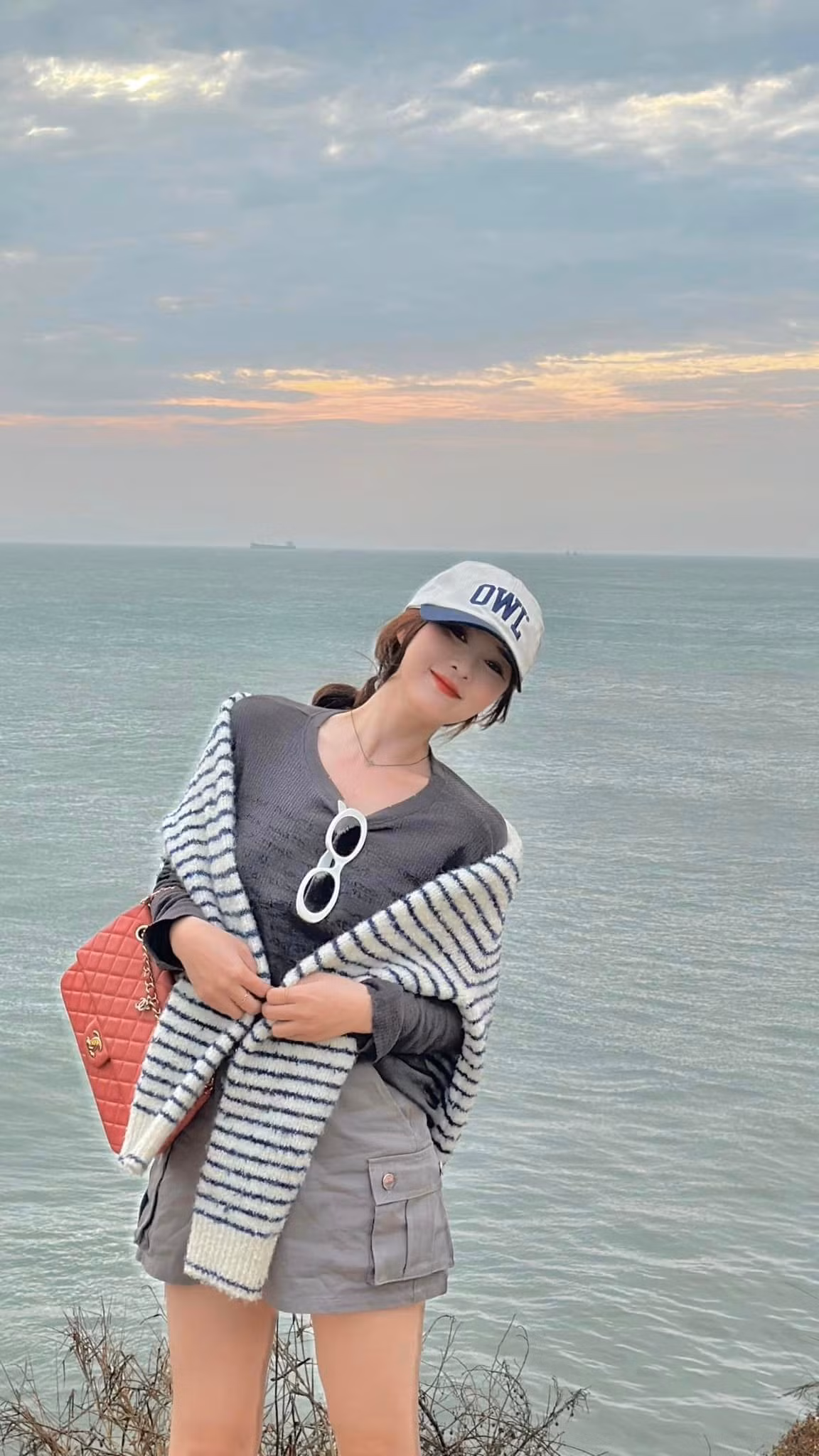 Cụ thể, kênh FAPtv và xuất sắc là kênh YouTube đầu tiên tại Việt Nam nhận được nút kim cương danh giá với hơn 10 triệu người theo dõi. Theo thống kê từ Social Blade, ước tính thu nhập hàng tháng của FAPtv từ 190 triệu đồng đến 3 tỷ đồng, và có thể lên tới 37,6 tỷ đồng mỗi năm.