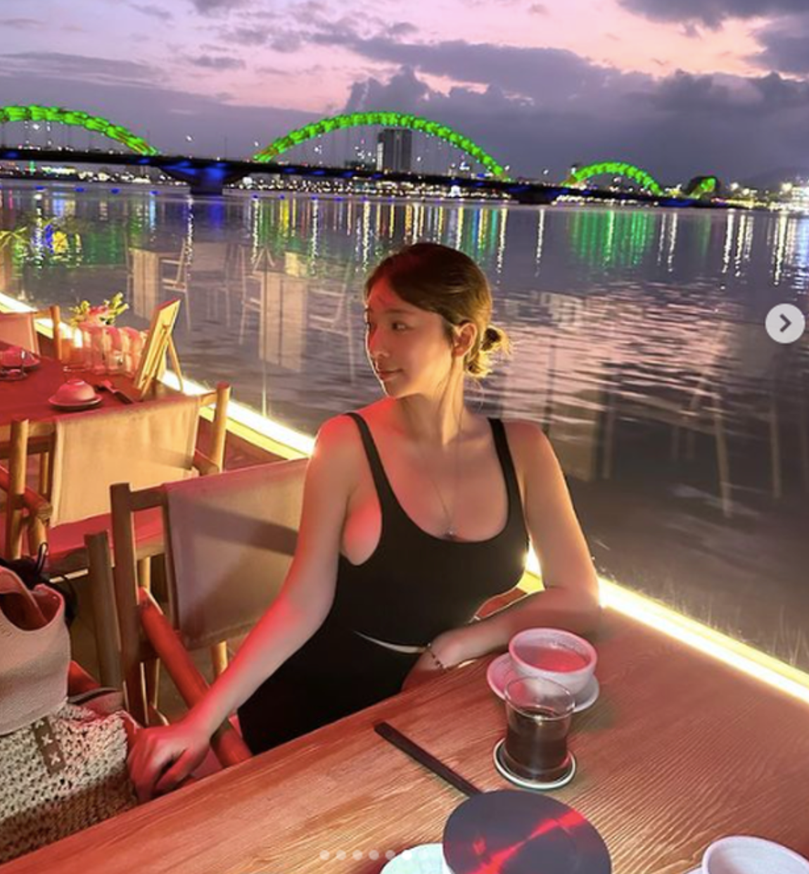 Không chỉ sở hữu người theo dõi trong nước, nữ streamer Hàn Quốc này còn được fan quốc tế yêu mến, trong đó có người xem Việt Nam.