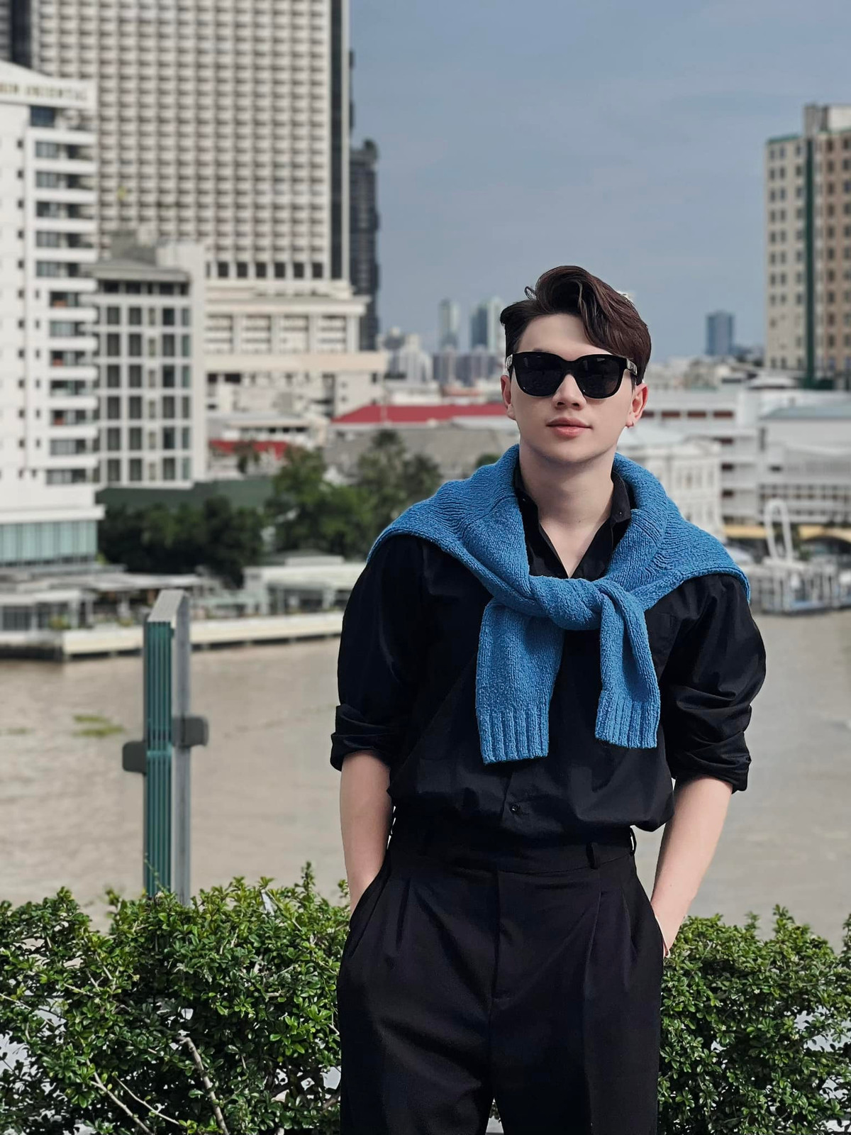 Ngoài bồi dưỡng kiến thức về báo chí, truyền thông, nam sinh Ngoại giao còn dự định học thêm về luật và kinh tế để phục vụ cho các kế hoạch cá nhân.