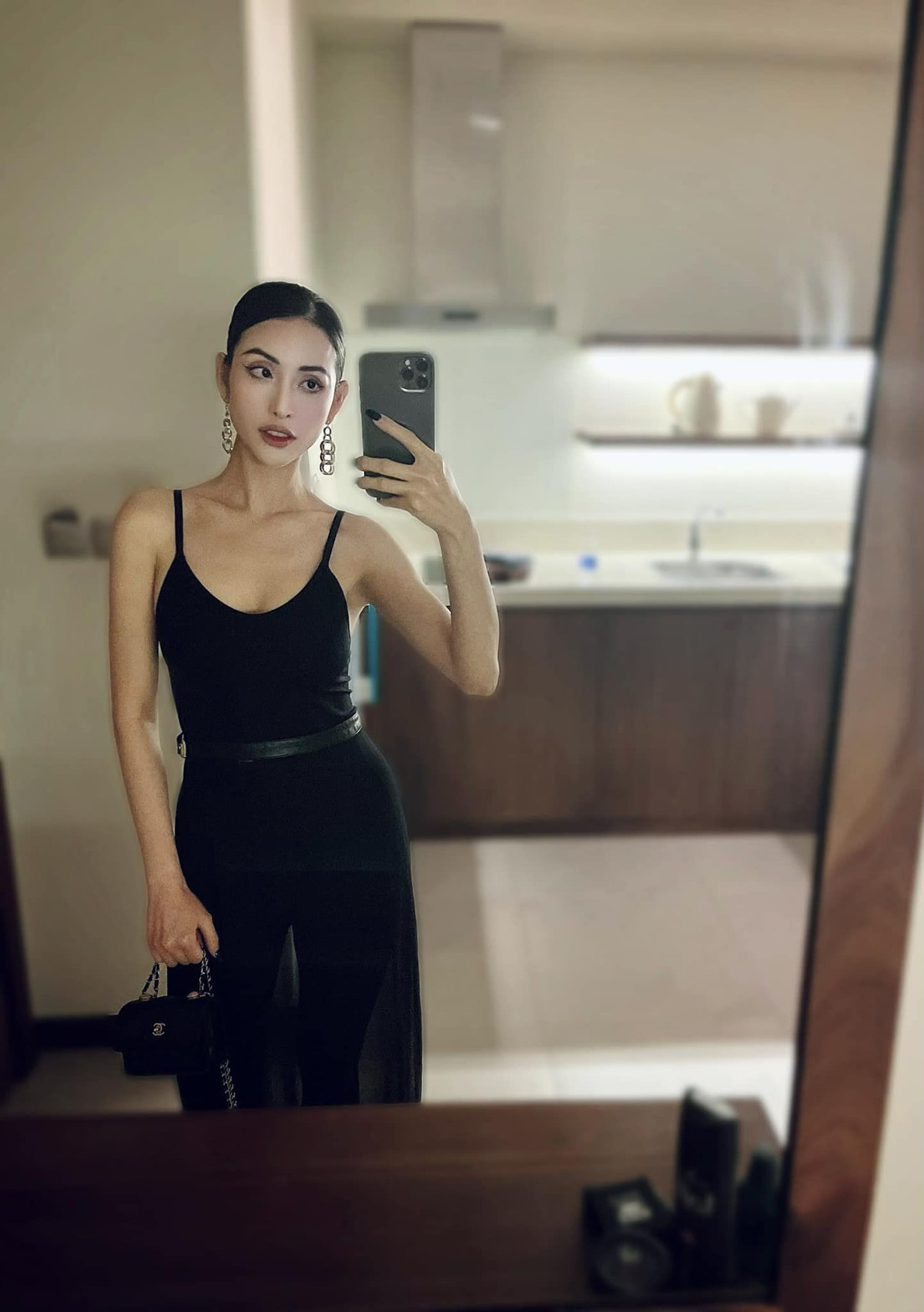 Trước khi về chung nhà với doanh nhân Việt kiều Đức, Mai Hồ từng có chuyện tình gây chú ý với Trấn Thành. Sau 2 năm hẹn hò, cặp đôi chia tay vào năm 2015. Ảnh: FBNV