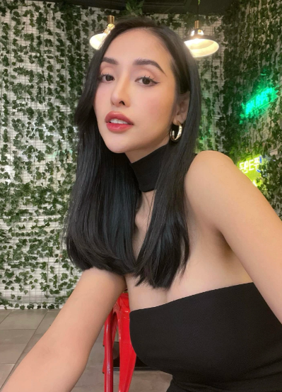 Dù đã là mẹ hai con nhưng Mai Hồ vẫn giữ được sự trẻ trung, gợi cảm ở tuổi U40, cô không có dấu hiệu gì của việc sinh nở.