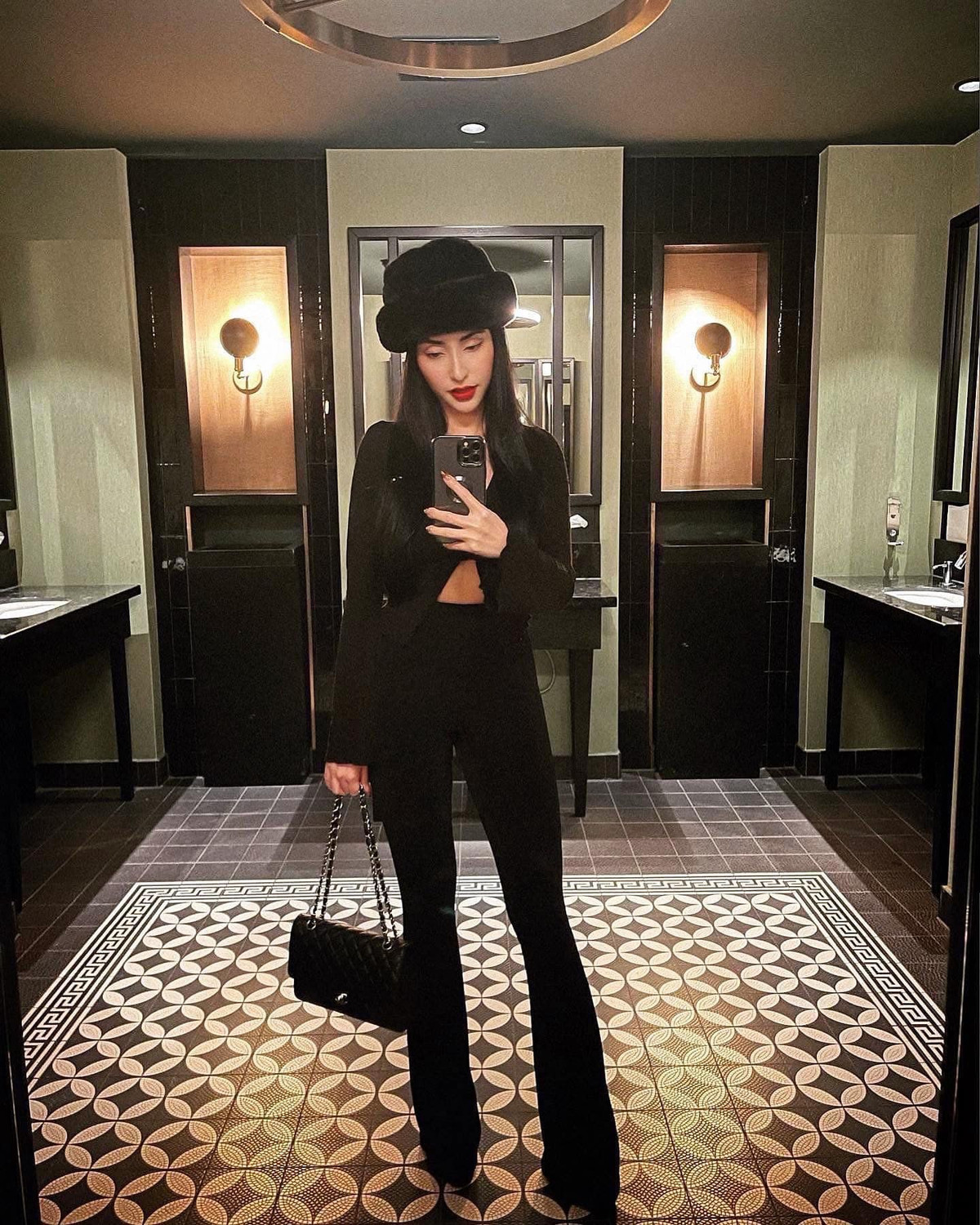 Cặp đôi thường xuyên đi du lịch, nghỉ dưỡng cùng nhau.