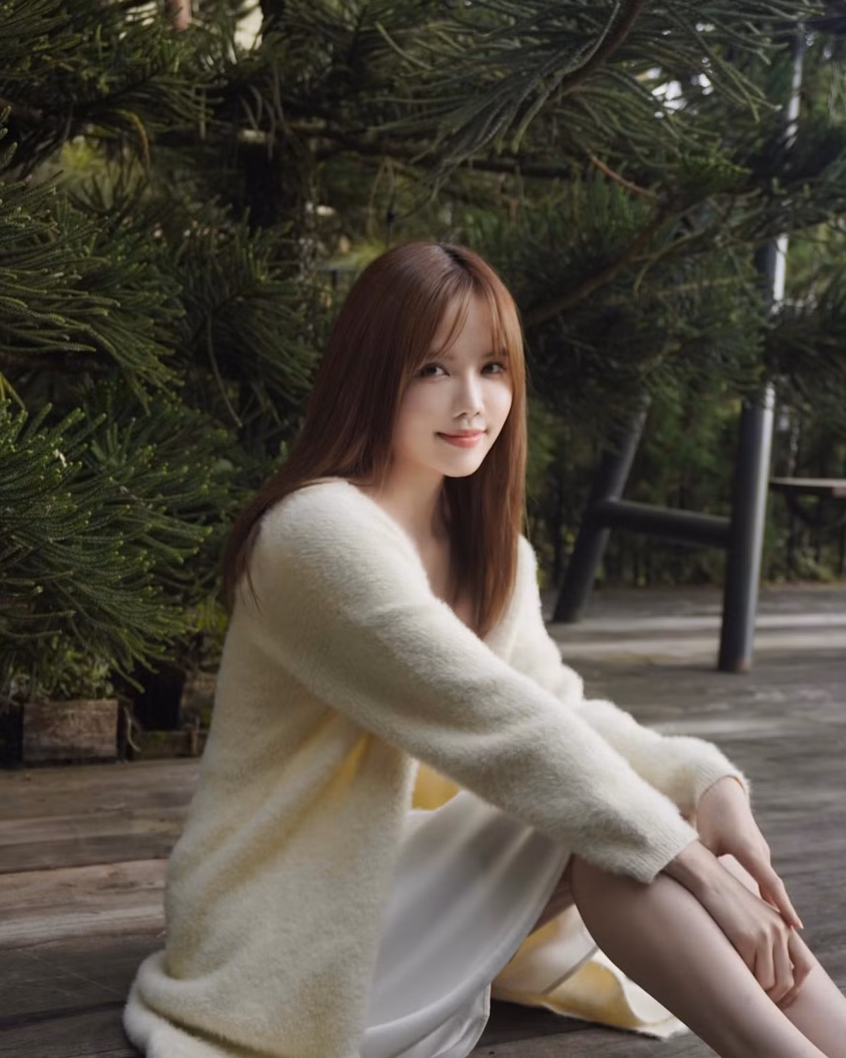 Gái xinh Thanh Hóa từng nhiều lần chia sẻ các mẹo làm đẹp của bản thân, song có lẽ vì làn da trắng quá xịn mà Bảo Trâm thường vướng thị phi dùng app chỉnh sửa.