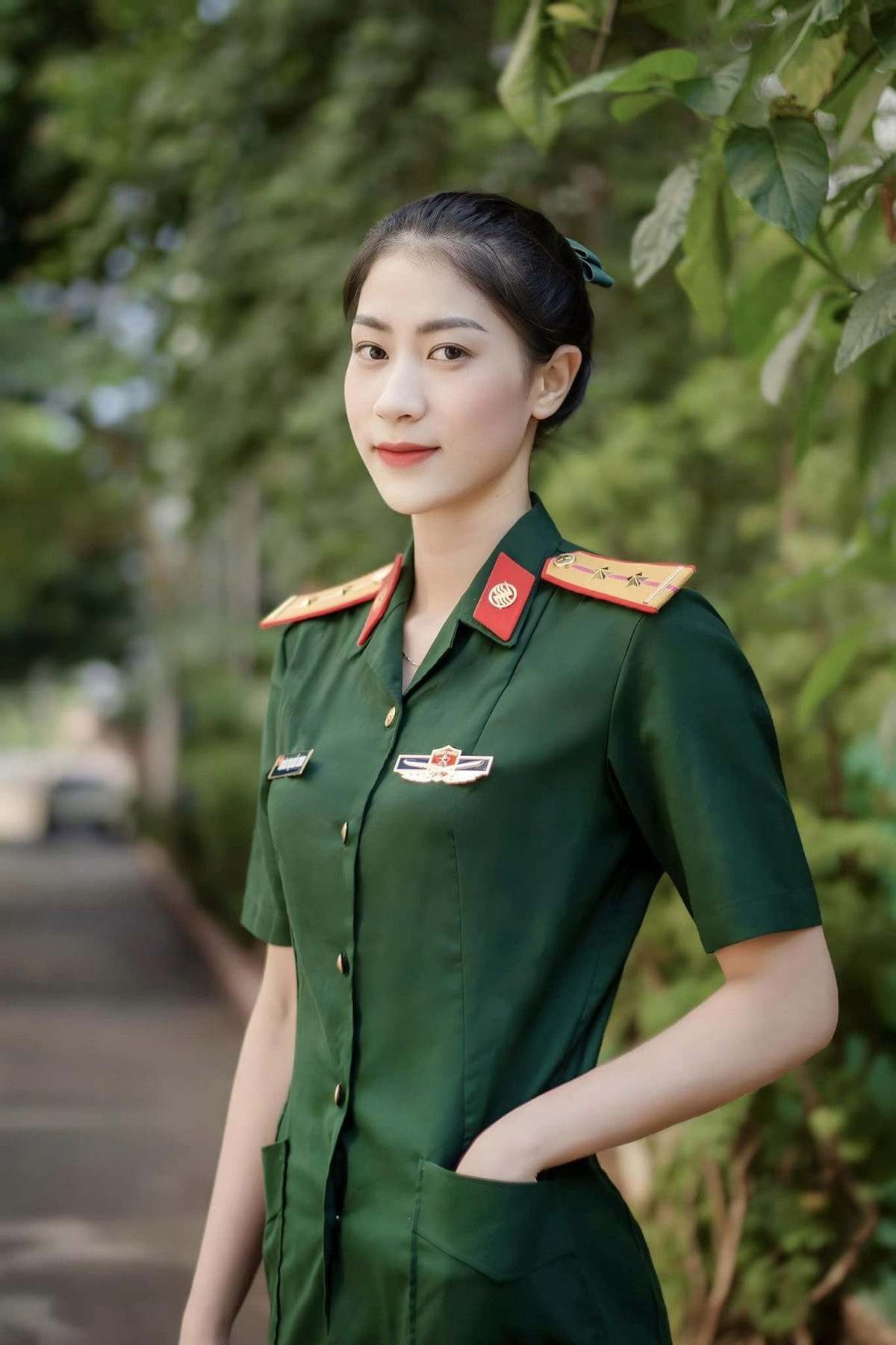 Hoàng Thị Kiều Trinh được CLB chủ quản Binh chủng Thông tin cho phép gia nhập CLB Chonburi E-Tech thi đấu ở giai đoạn giải vô địch bóng chuyền Thái Lan 2023.