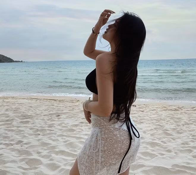 Hiện tại, trên trang cá nhân Facebook của cô nàng thu hút 17 ngàn lượt theo dõi.