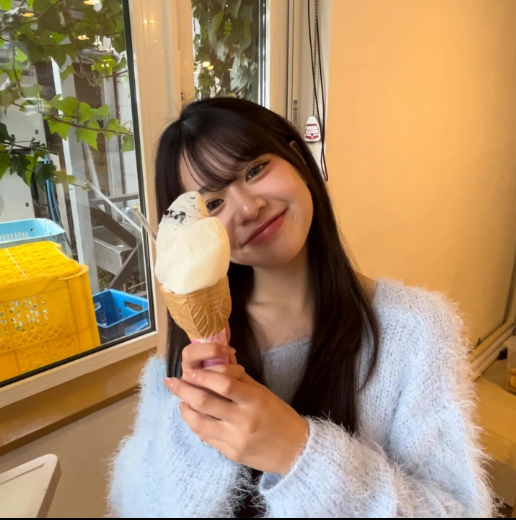 Sự ủng hộ của mẹ là một trong những động lực giúp nữ sinh Hokkaido chạm tay đến danh hiệu đáng mơ ước là đăng quang ngôi vị Hoa khôi nữ sinh trung học dễ thương nhất.