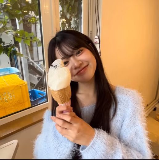 Sự ủng hộ của mẹ là một trong những động lực giúp nữ sinh Hokkaido chạm tay đến danh hiệu đáng mơ ước là đăng quang ngôi vị Hoa khôi nữ sinh trung học dễ thương nhất.