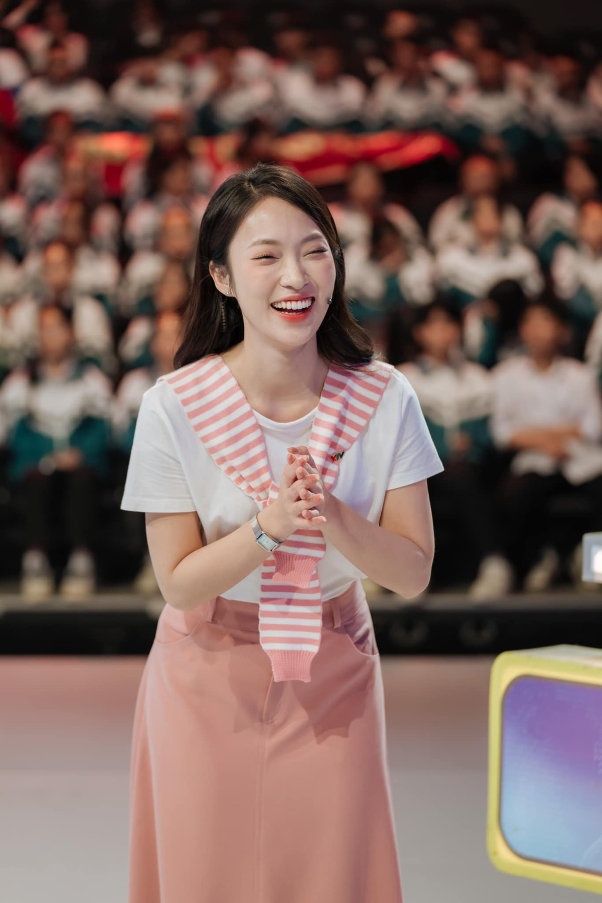 Toàn bộ công cuộc "biến hình" này đã được người đẹp chia sẻ lên trang cá nhân.