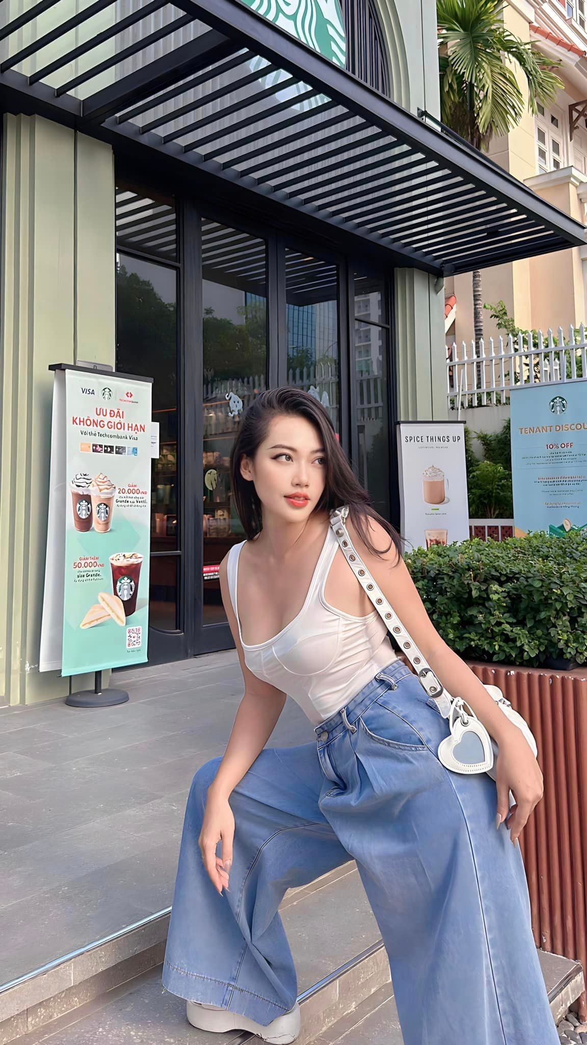 Hoàng Yến là người yêu cái đẹp nên đặc biệt chú trọng đến việc cải thiện ngoại hình.