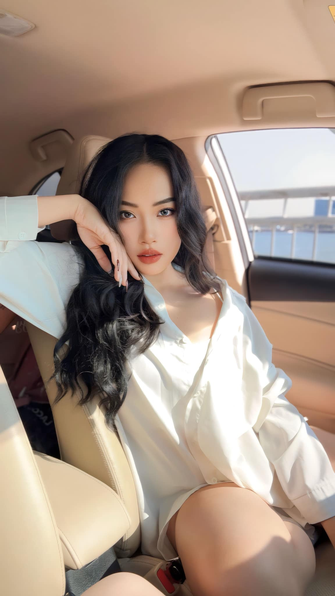 Trần Hoàng Yến sinh năm 1996 đến từ Quảng Ninh cũng là cái tên gây chú ý nhờ thân hình đẹp qua khổ luyện.