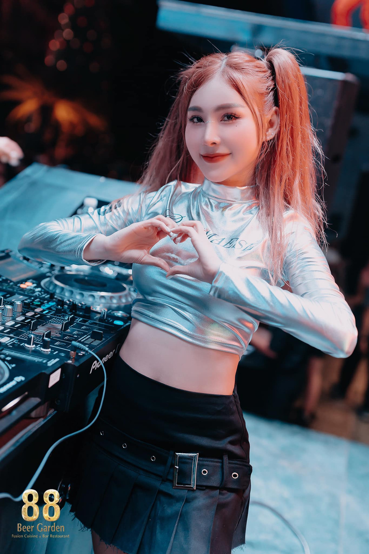 Nữ DJ xinh đẹp còn tham gia nhiều gameshow như Tình yêu hoàn mỹ, Đối mặt cảm xúc, Giọng ải giọng ai…