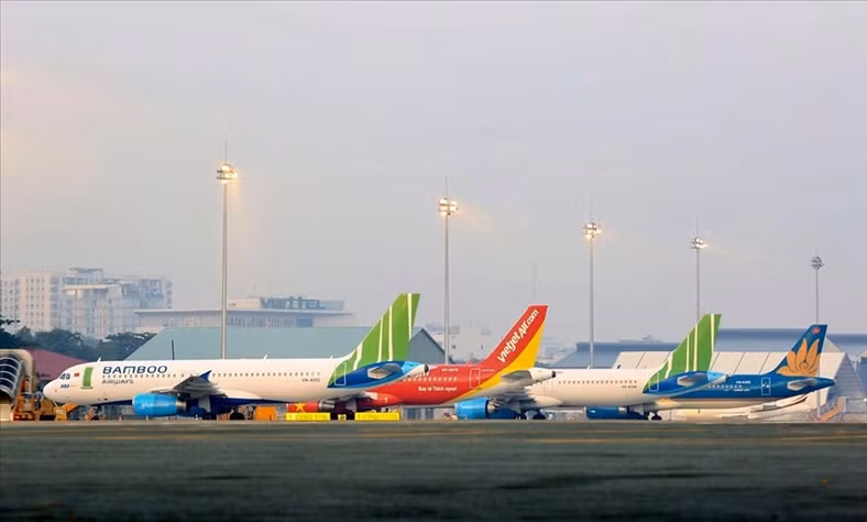 Mien Trung lu lut: Vietnam Airlines, Vietjet, Bamboo...chuyen hang cuu tro mien phi