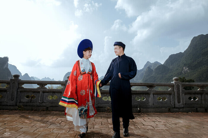 “Co dau 62 tuoi” khien dan mang ta hoa khi lo ve ngoai-Hinh-6