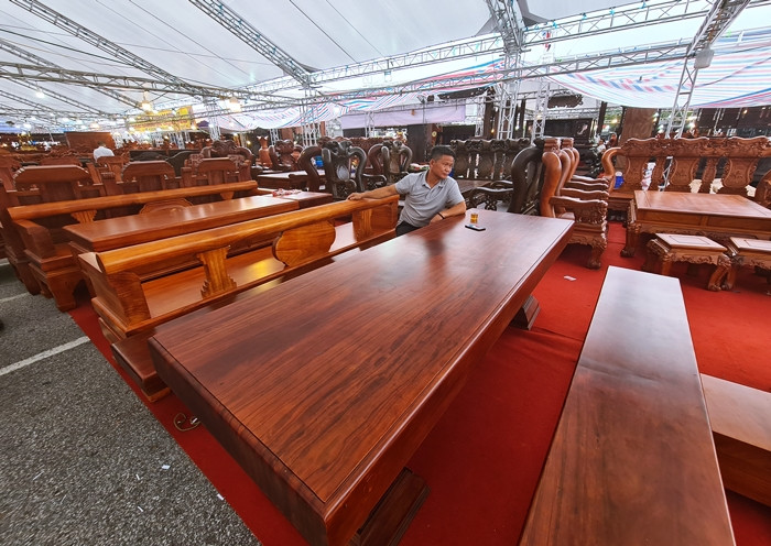 Được biết, hội chợ đồ gỗ và trang trí nội thất Hà Nội năm 2020 sẽ diễn ra hết ngày 14/10/2020.