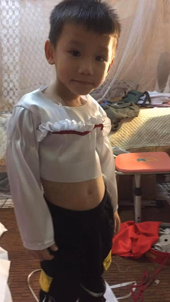 Cau be khien dan tinh 'khoc thet' khi hoa trang Annabelle qua giong-Hinh-3