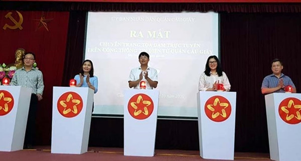 Ra mat trang toa dam truc tuyen giua chinh quyen voi nguoi dan o Ha Noi-Hinh-2
