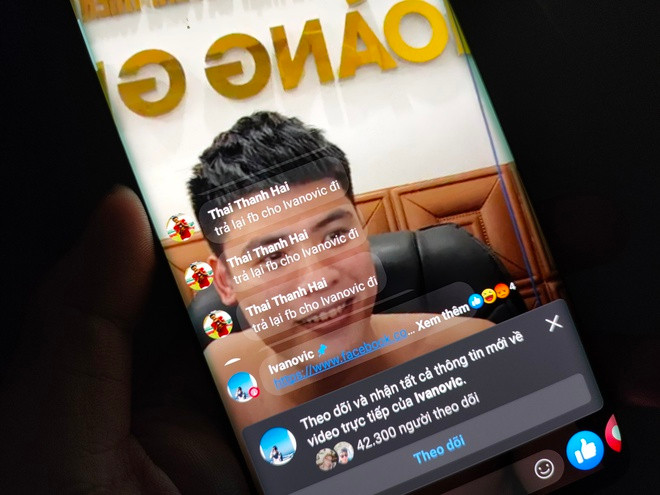 Mat tai khoan Facebook vi bam vao quang cao-Hinh-2