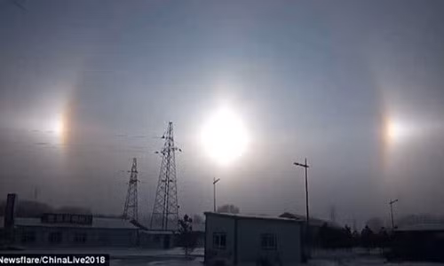 Được biết, cách đây không lâu, ở khu vực Hulunbuir, Nội Mông, Trung Quốc cũng từng xảy ra hiện tượng quang học tự nhiên hiếm gặp này, gây xôn xao dư luận.