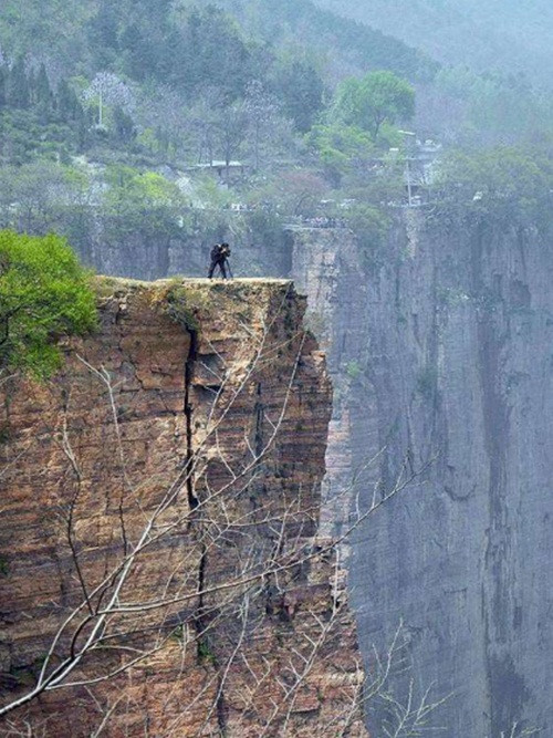 Theo đánh giá, đây là "thôn làng có địa thế nguy hiểm nhất Trung Quốc".