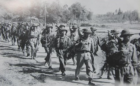 Hành quân. Ảnh: Internet.