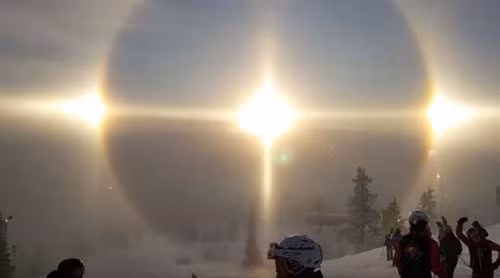 Tuy vậy, cũng tương tự như hiện tượng ba mặt trời cùng xuất hiện ở Nội Mông, đây chỉ là một hiện tượng quang học tự nhiên kỳ th, không phải hiện tượng thiên nhiên bí ẩn hay siêu nhiên.